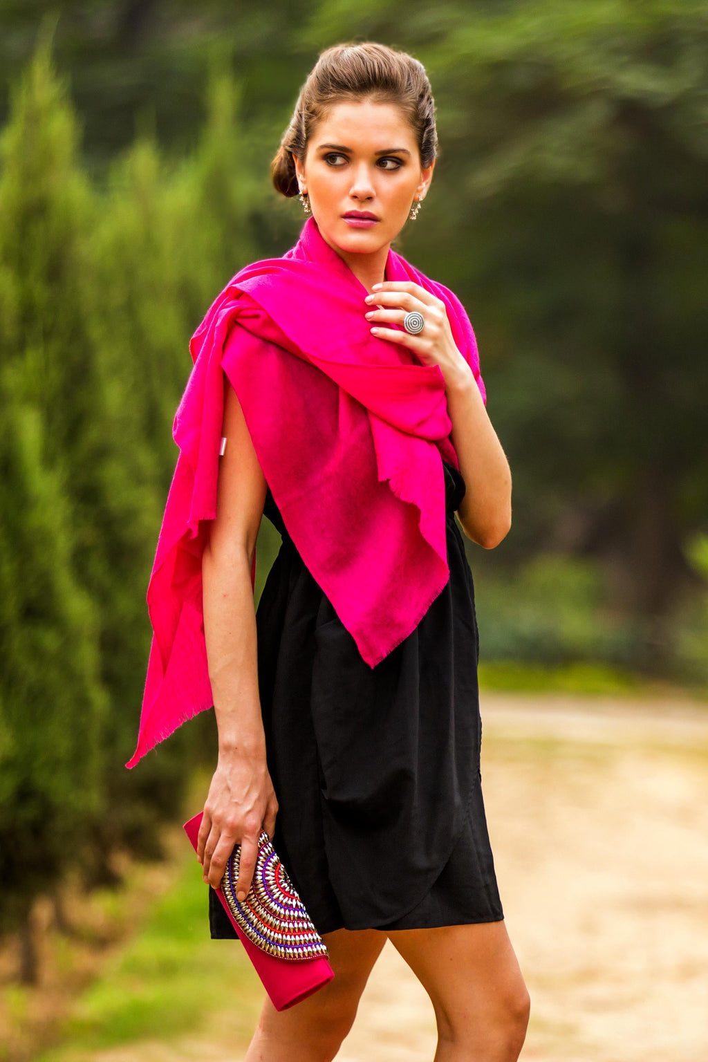 Indian Hand Crafted Magenta Jacquard Wool Shawl - Magenta Glamour